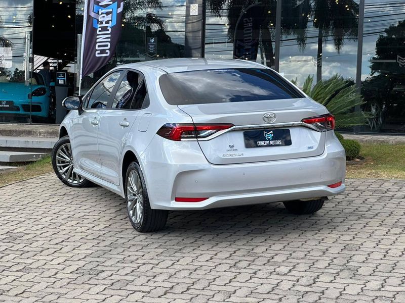 Toyota Corolla XEi 2.0 Flex 16V Aut. 2024/2024 CONCEPT MOTORS PASSO FUNDO / Carros no Vale