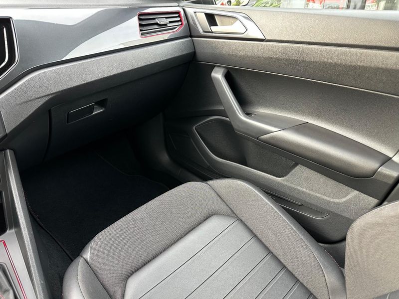 Volkswagen Polo GTS 1.4 TSI 16V Flex 2020/2021 CONCEPT MOTORS PASSO FUNDO / Carros no Vale