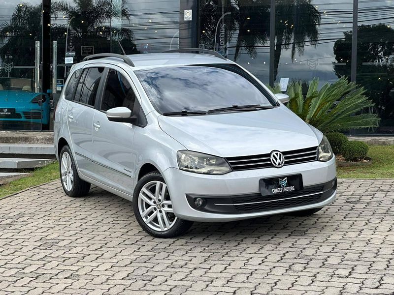 Volkswagen SpaceFox SPORTLINE/HIGHLINE 1.6 T.Flex 2012/2013 CONCEPT MOTORS PASSO FUNDO / Carros no Vale