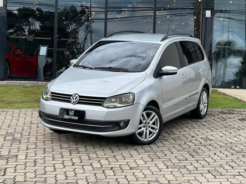 Volkswagen SpaceFox SPORTLINE/HIGHLINE 1.6 T.Flex 2012/2013 CONCEPT MOTORS PASSO FUNDO / Carros no Vale
