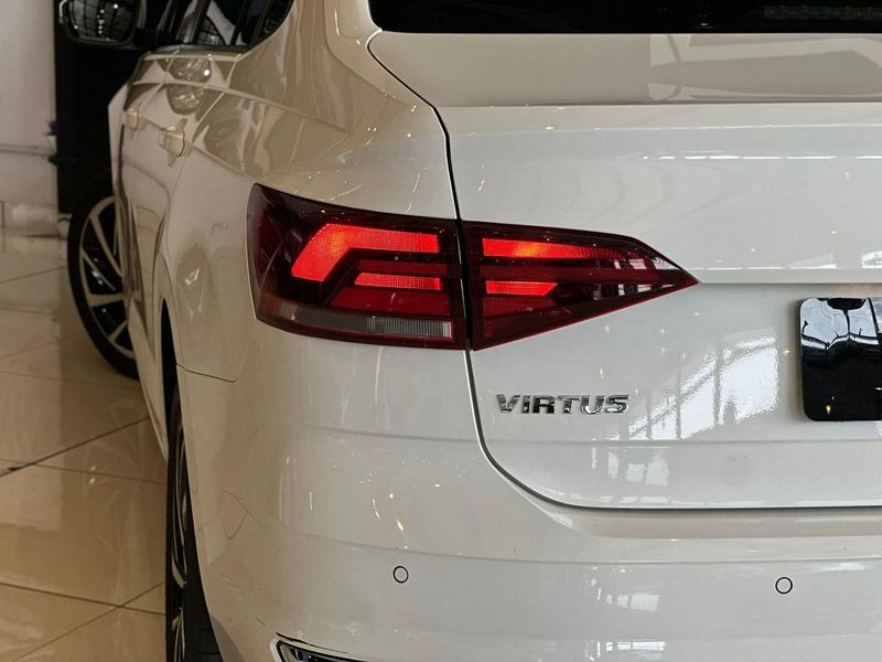 Volkswagen Virtus Highline 200 TSI 1.0 Flex 12V Aut 2021/2022 CONCEPT MOTORS PASSO FUNDO / Carros no Vale