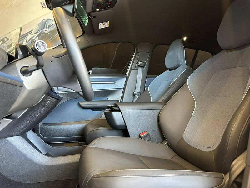 Volvo EX30 E60 Core (ElÃ©trico) 2024/2024 CONCEPT MOTORS PASSO FUNDO / Carros no Vale