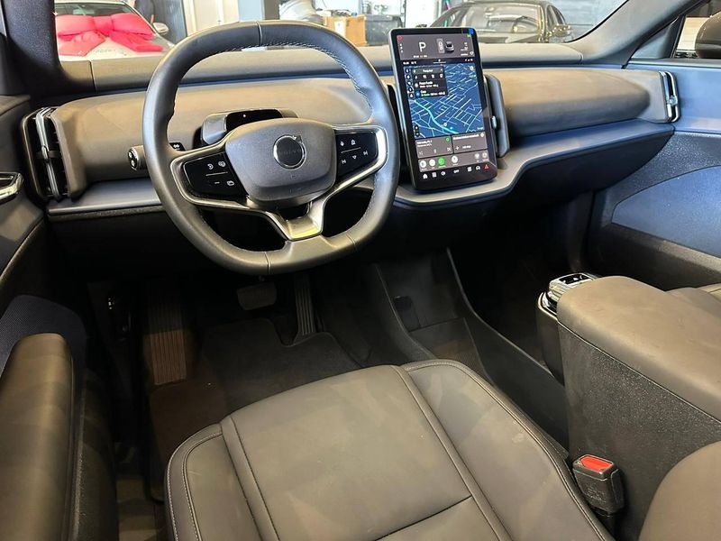 Volvo EX30 E60 Core (ElÃ©trico) 2024/2024 CONCEPT MOTORS PASSO FUNDO / Carros no Vale