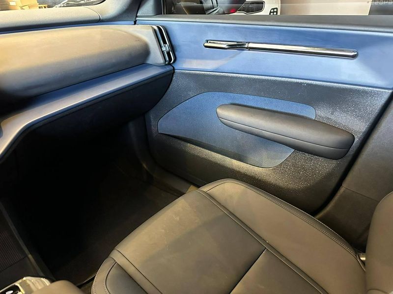 Volvo EX30 E60 Core (ElÃ©trico) 2024/2024 CONCEPT MOTORS PASSO FUNDO / Carros no Vale