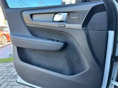 Volvo XC40 Pure (ElÃ©trico) 2022/2022 CONCEPT MOTORS PASSO FUNDO / Carros no Vale