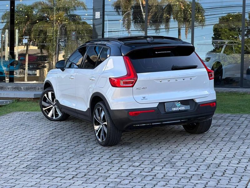 Volvo XC40 Pure (ElÃ©trico) 2022/2022 CONCEPT MOTORS PASSO FUNDO / Carros no Vale
