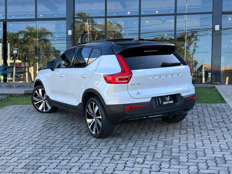 Volvo XC40 Pure (ElÃ©trico) 2022/2022 CONCEPT MOTORS PASSO FUNDO / Carros no Vale