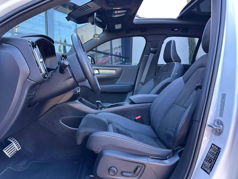 Volvo XC40 Pure (ElÃ©trico) 2022/2022 CONCEPT MOTORS PASSO FUNDO / Carros no Vale