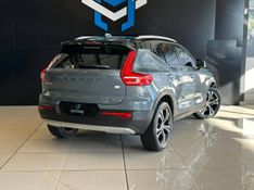 Volvo XC40 T-5 INSCRIPTION 1.5 FWD (HÃ­brido) 2020/2021 CONCEPT MOTORS PASSO FUNDO / Carros no Vale