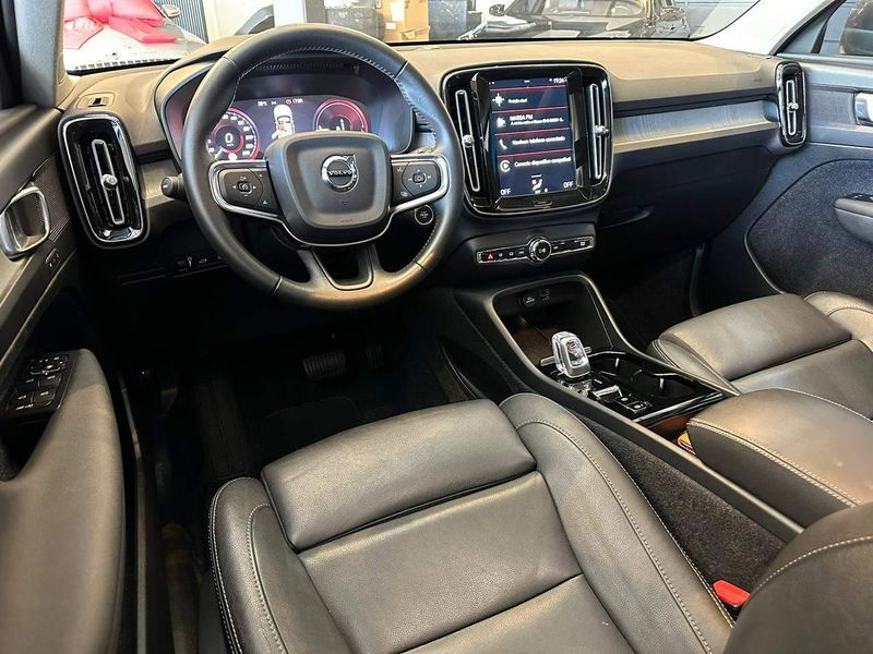 Volvo XC40 T-5 INSCRIPTION 1.5 FWD (HÃ­brido) 2020/2021 CONCEPT MOTORS PASSO FUNDO / Carros no Vale