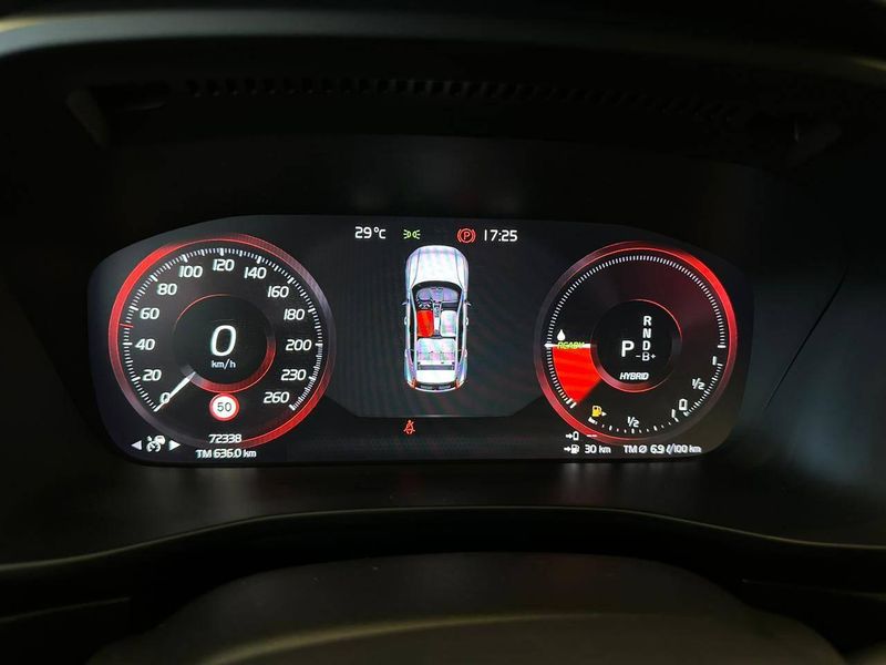 Volvo XC40 T-5 INSCRIPTION 1.5 FWD (HÃ­brido) 2020/2021 CONCEPT MOTORS PASSO FUNDO / Carros no Vale