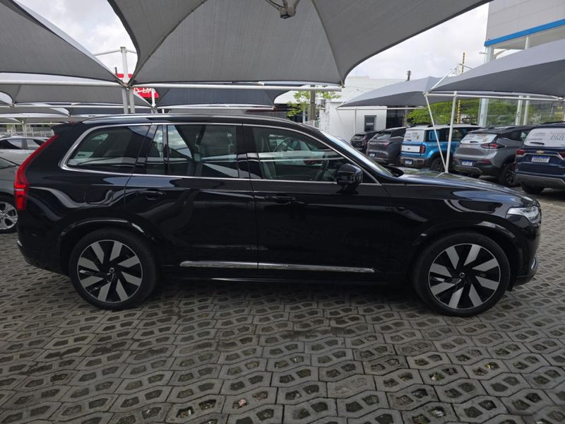 Volvo XC90 T-8 Ultimate 2.0 AWD (HÃ­brido) 2023/2024 CONCEPT MOTORS PASSO FUNDO / Carros no Vale