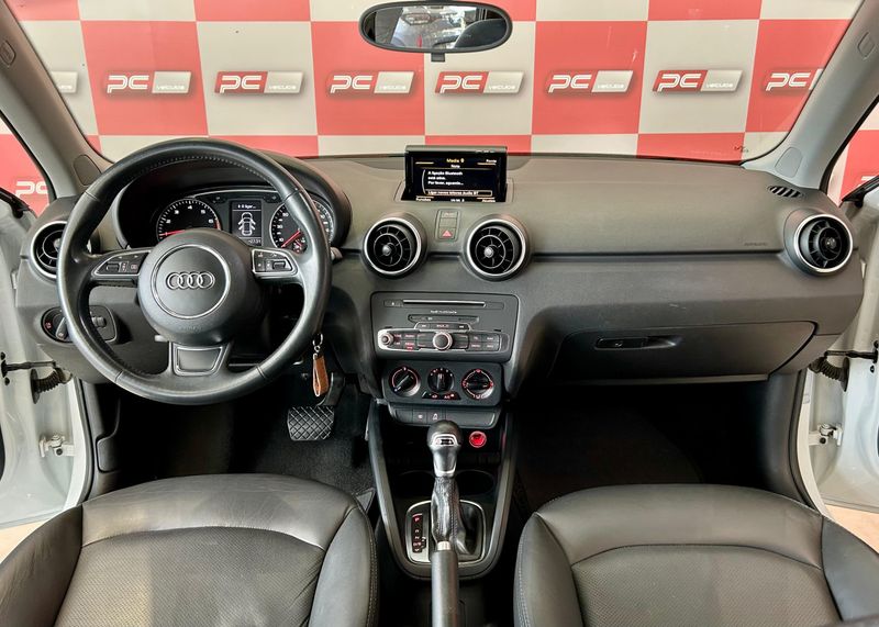 Audi A1 Sportback 1.4 TFSI S-tronic 2017/2018 PC VEÍCULOS SANTA CRUZ DO SUL / Carros no Vale