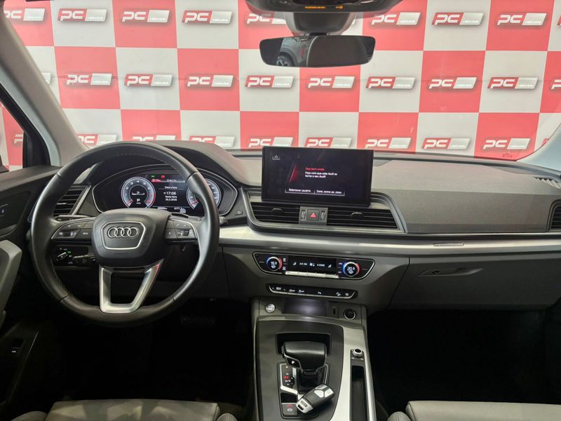 Audi Q5 S-Line 2.0 TFSI Quattro S-tronic 252cv 2021/2021 PC VEÍCULOS SANTA CRUZ DO SUL / Carros no Vale Audi Q5 S-Line 2.0 TFSI Quattro S-tronic 252cv 2021/2021 PC VEÍCULOS SANTA CRUZ DO SUL / Carros no Vale