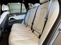 BMW X5 XDRIVE 50e 3.0 M Sport (Hibrido) 2023/2024 PC VEÍCULOS SANTA CRUZ DO SUL / Carros no Vale