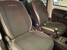 VOLKSWAGEN Up! Cross 1.0 TSI Total 12V 2015/2016 PC VEÍCULOS SANTA CRUZ DO SUL / Carros no Vale