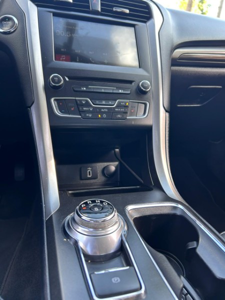 FORD FUSION SEL 2.0 ECOBO 16V 248CV AUT. 2017/2017 LS MULTIMARCAS VENÂNCIO AIRES / Carros no Vale