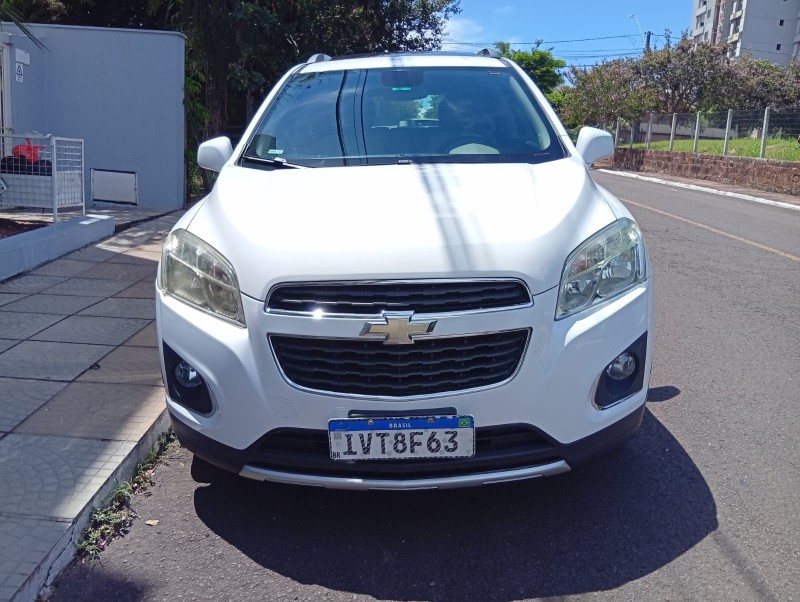 CHEVROLET TRACKER LTZ 1.8 2014/2014 ALTERNATIVA VEÍCULOS LAJEADO / Carros no Vale
