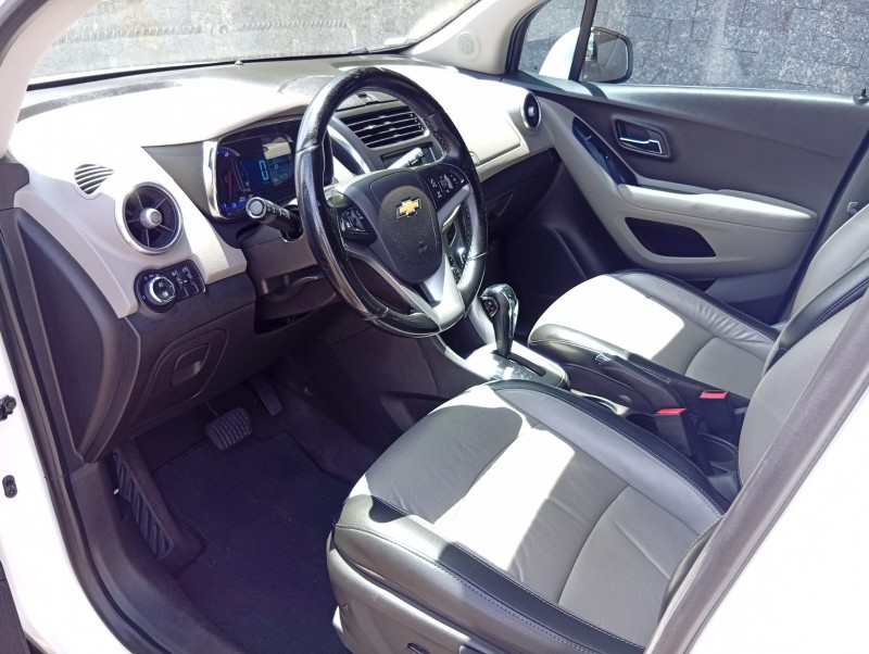 CHEVROLET TRACKER LTZ 1.8 2014/2014 ALTERNATIVA VEÍCULOS LAJEADO / Carros no Vale