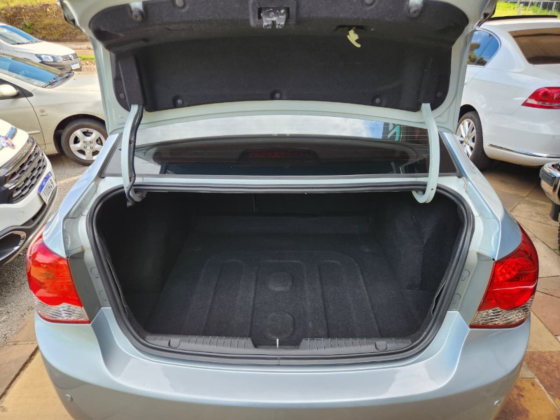 CHEVROLET CRUZE LT 1.8 16V AUT 2012 2011/2012 TS VEÍCULOS ANTA GORDA / Carros no Vale CHEVROLET CRUZE LT 1.8 16V AUT 2012 2011/2012 TS VEÍCULOS ANTA GORDA / Carros no Vale
