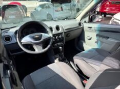 CHEVROLET PRISMA 1.4 LT /2012 AR MULTIMARCAS VENÂNCIO AIRES / Carros no Vale
