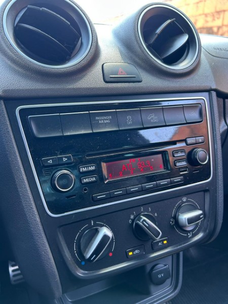 VOLKSWAGEN SAVEIRO CROSS 1.6 T FLEX 16V CE 2015/2015 LS MULTIMARCAS VENÂNCIO AIRES / Carros no Vale