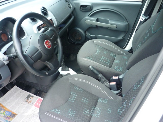 FIAT UNO ECONOMY 1.4 EVO FIRE FLEX 8V 4P 2014/2014 PREMIUM AUTOMÓVEIS ARROIO DO MEIO / Carros no Vale