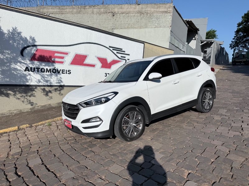 HYUNDAI TUCSON 1.6 16V T-GDI GASOLINA GL ECOSHIFT 2018/2018 ELY AUTOMÓVEIS LAJEADO / Carros no Vale