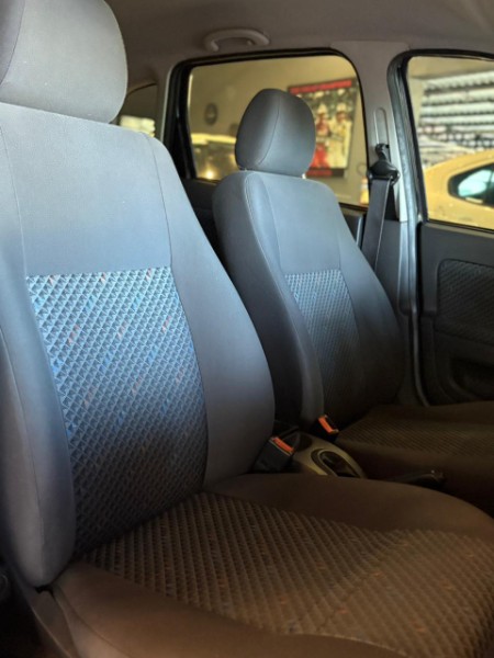 FORD FIESTA 1.6 CLASS HATCH 8V 2006/2006 JM AUTOMÓVEIS VENÂNCIO AIRES / Carros no Vale