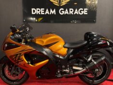 SUZUKI MOTOS GSX 1300 R HAYABUSA /2011 EXCLUSIVO VEÍCULOS SANTA CRUZ DO SUL / Carros no Vale