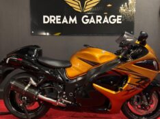 SUZUKI MOTOS GSX 1300 R HAYABUSA /2011 EXCLUSIVO VEÍCULOS SANTA CRUZ DO SUL / Carros no Vale