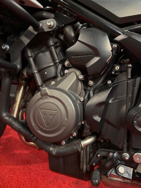 TRIUMPH TIGER /2024 EXCLUSIVO VEÍCULOS SANTA CRUZ DO SUL / Carros no Vale