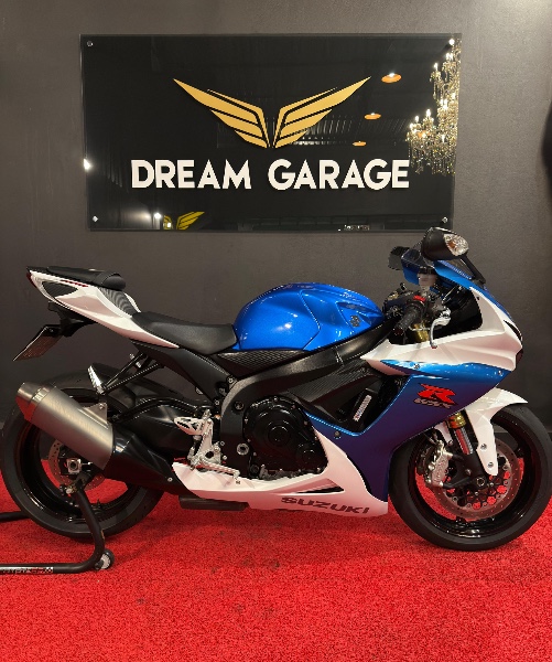 SUZUKI MOTOS GSX 750R SRAD /2014 EXCLUSIVO VEÍCULOS SANTA CRUZ DO SUL / Carros no Vale