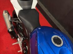 SUZUKI MOTOS GSX 750R SRAD /2014 EXCLUSIVO VEÍCULOS SANTA CRUZ DO SUL / Carros no Vale