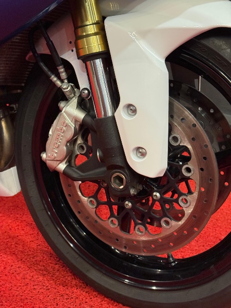 SUZUKI MOTOS GSX 750R SRAD /2014 EXCLUSIVO VEÍCULOS SANTA CRUZ DO SUL / Carros no Vale