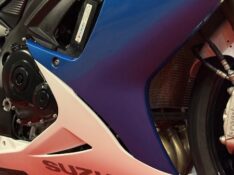 SUZUKI MOTOS GSX 750R SRAD /2014 EXCLUSIVO VEÍCULOS SANTA CRUZ DO SUL / Carros no Vale