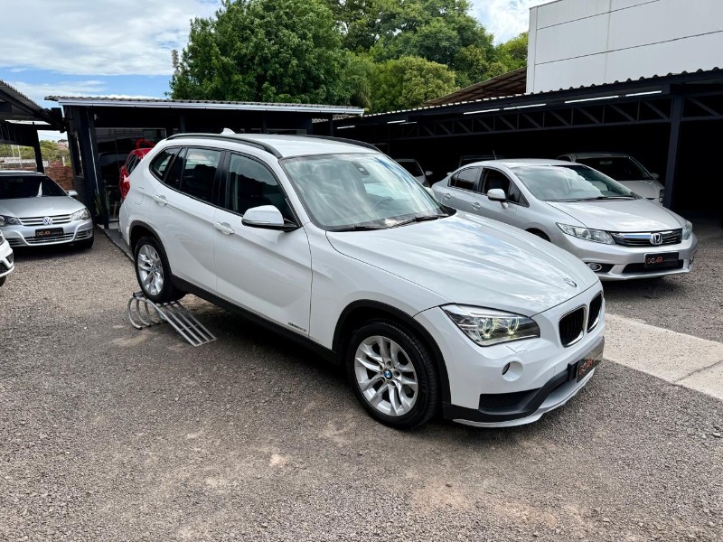 BMW X1 2.0 SDRIVE 20I /2015 AR MULTIMARCAS VENÂNCIO AIRES / Carros no Vale