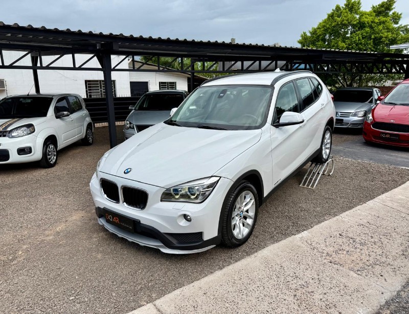 BMW X1 2.0 SDRIVE 20I /2015 AR MULTIMARCAS VENÂNCIO AIRES / Carros no Vale