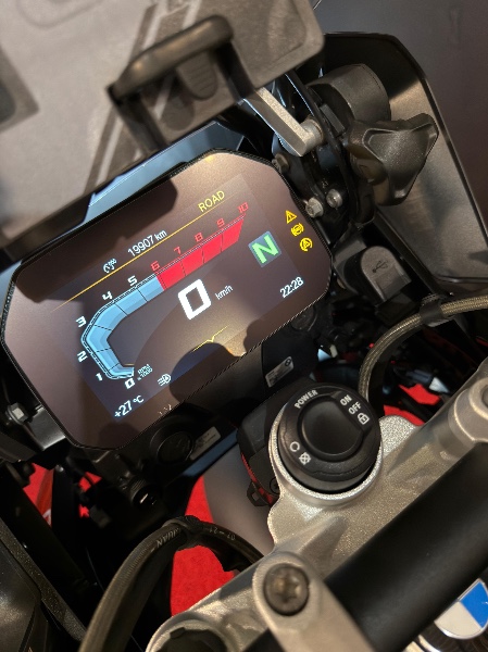 BMW MOTOS R 1200 GS TRIPLE BLACK /2022 EXCLUSIVO VEÍCULOS SANTA CRUZ DO SUL / Carros no Vale