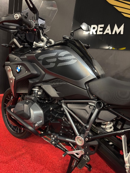 BMW MOTOS R 1200 GS TRIPLE BLACK /2022 EXCLUSIVO VEÍCULOS SANTA CRUZ DO SUL / Carros no Vale