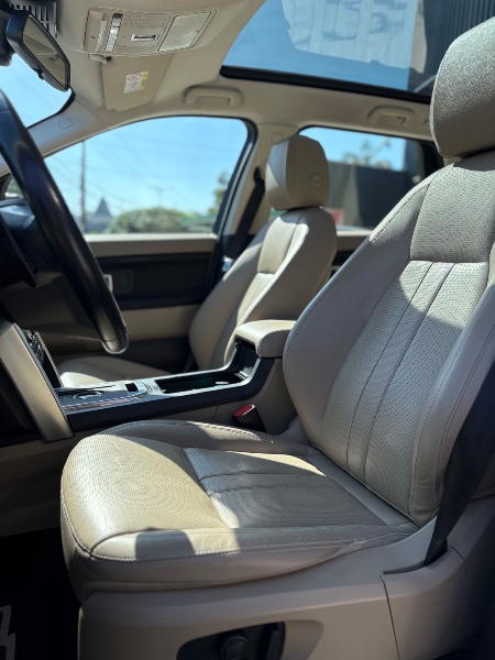 LAND ROVER DISCOVERY SPORT /2019 NEURI VEÍCULOS LAJEADO / Carros no Vale