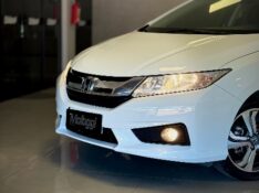 HONDA CITY 1.5 EXL 16V FLEX 4P AUTOMÁTICO 2017/2017 MALAGGI VEÍCULOS ENCANTADO / Carros no Vale