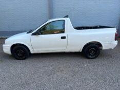 CHEVROLET CORSA PICK-UP ST 1.6 /2003 RT 811 VEÍCULOS ARROIO DO MEIO / Carros no Vale