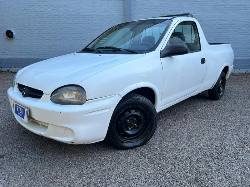 CHEVROLET CORSA PICK-UP ST 1.6 /2003 RT 811 VEÍCULOS ARROIO DO MEIO / Carros no Vale