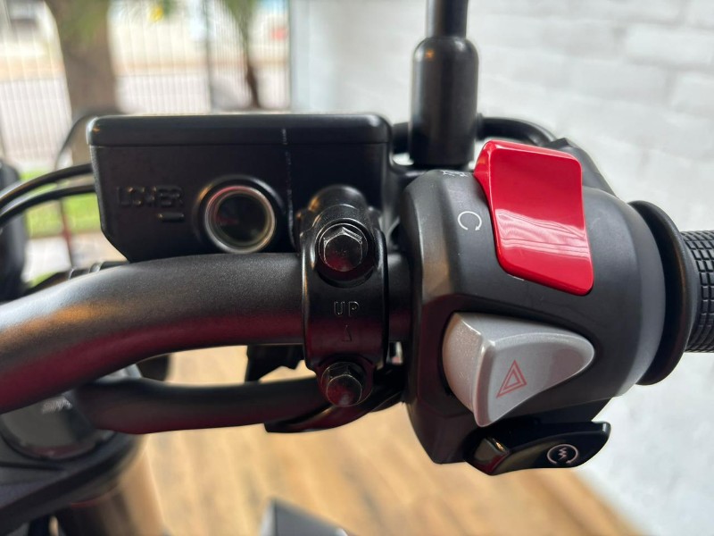 HONDA MOTOS CB 500 F /2023 RT 811 VEÍCULOS ARROIO DO MEIO / Carros no Vale