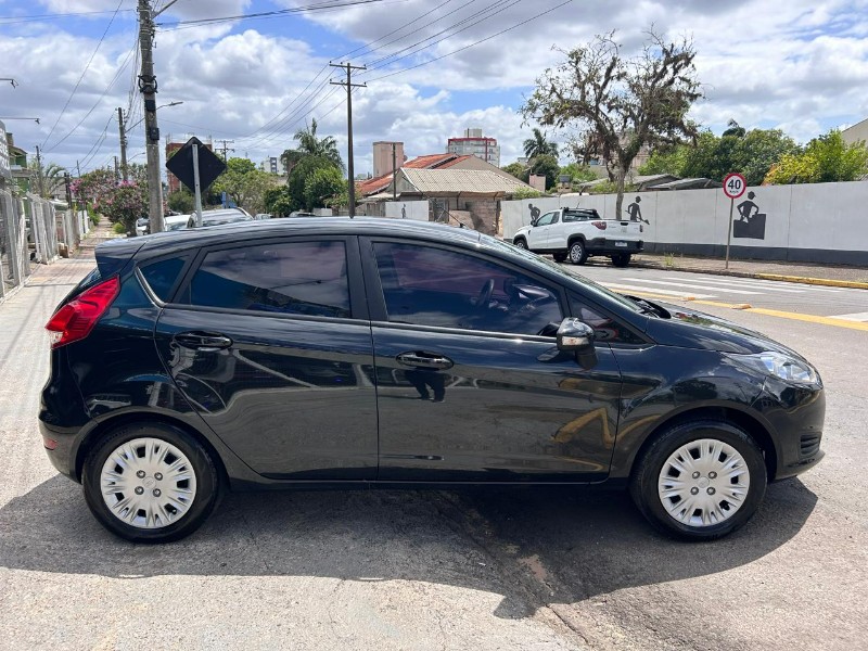 FORD FIESTA SE PLUS 1.6 16V FLEX 2017/2017 LS MULTIMARCAS VENÂNCIO AIRES / Carros no Vale