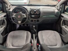 FIAT PALIO 1.4 ATTRACTIVE 8V 2012/2013 RICARDO VEÍCULOS TEUTÔNIA / Carros no Vale