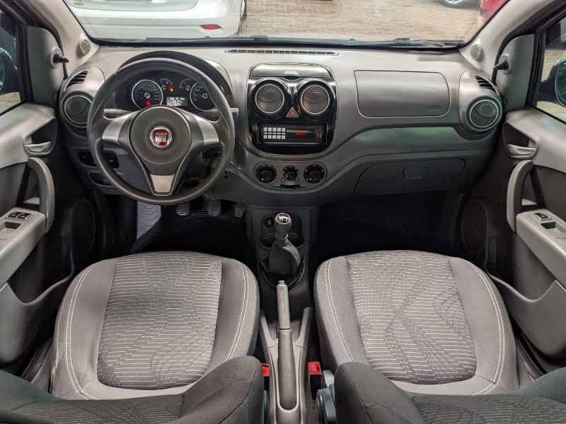 FIAT PALIO 1.4 ATTRACTIVE 8V 2012/2013 RICARDO VEÍCULOS TEUTÔNIA / Carros no Vale