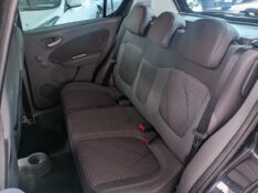 FIAT PALIO 1.4 ATTRACTIVE 8V 2012/2013 RICARDO VEÍCULOS TEUTÔNIA / Carros no Vale