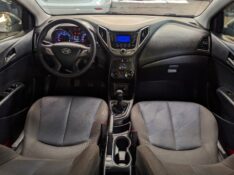 HYUNDAI HB20S 1.6 COMFORT 2013/2014 RICARDO VEÍCULOS TEUTÔNIA / Carros no Vale